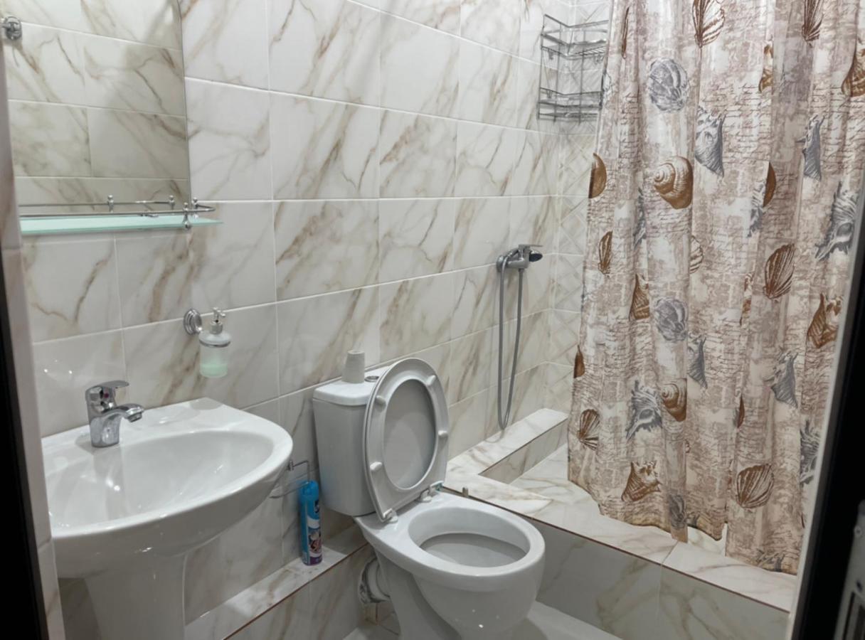 Emili Hotel Пицунда Екстериор снимка