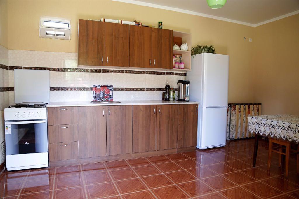 Emili Hotel Пицунда Екстериор снимка